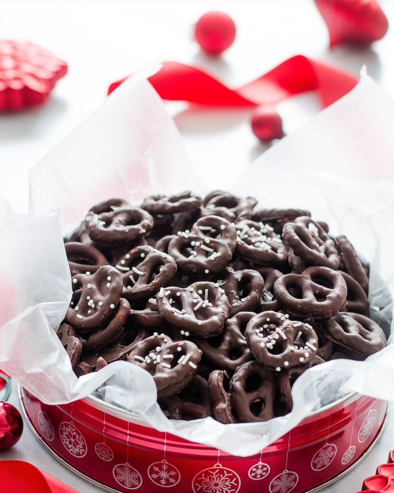 karácsonyi ajándék ötlet - étcsokoládéval bevont perec